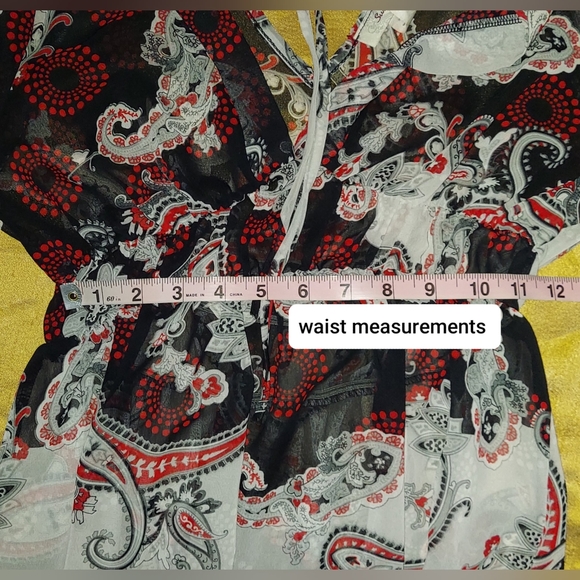 Sushi flowers Red & Black Print Detail blouse size S - Picture 7 of 9